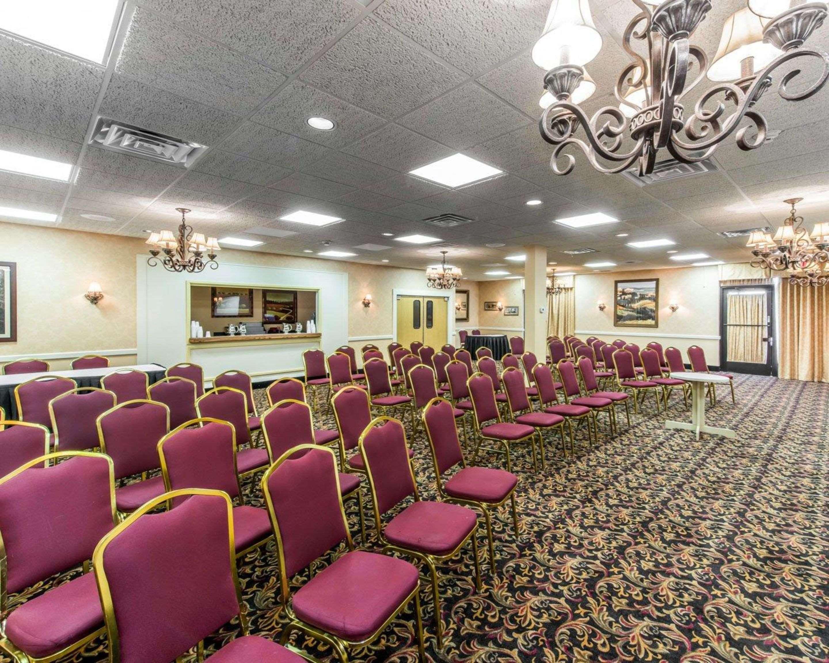 Quality Inn & Suites Conference Center Across From Casino Erie Eksteriør bilde